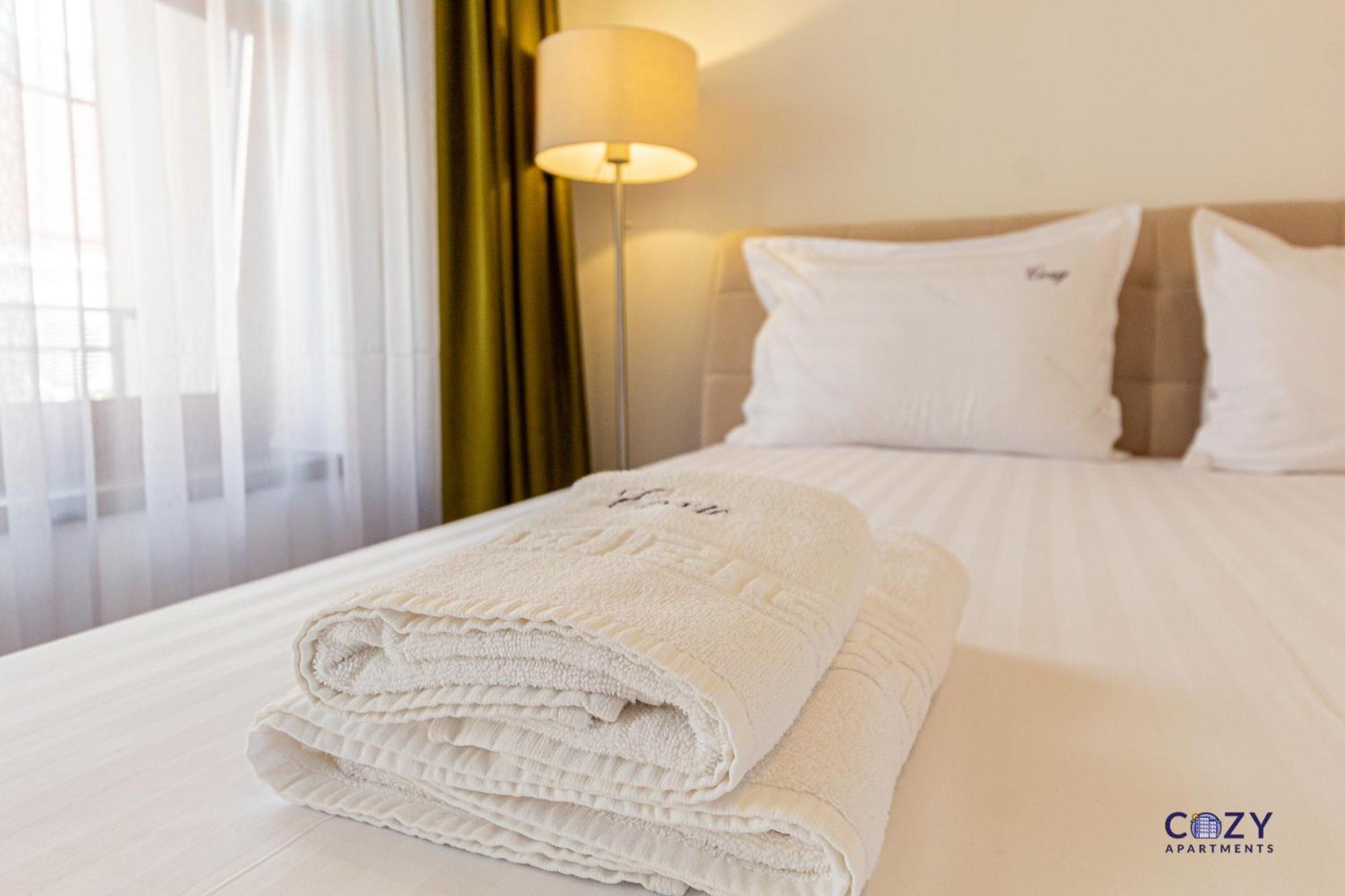 Cozy Brand New Boutique Aparthotel Braşov Exterior foto
